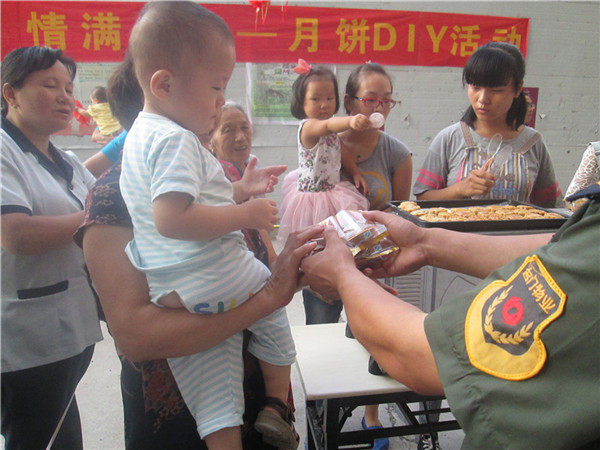 Làm bánh trung thu DIY