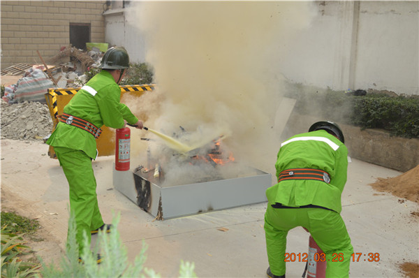 Tập huấn phòng cháy chữa cháy vào tháng 11 năm 2014